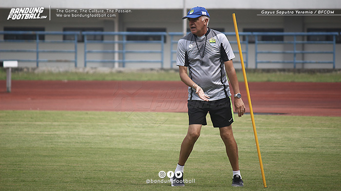 Mario Gomez Sambut Positif Sanksi Komdis PSSI