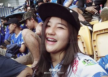 Bak Selebriti, Isma yang Sering Dimintai Foto Setiap Kali ke Stadion