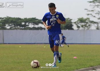 Abdul Aziz Siap Bersaing Memperebutkan Posisi Inti di Persib