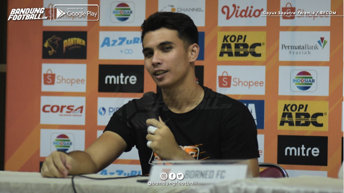 Penjaga Gawang Borneo Ungkap Kunci Sukses Tahan Imbang Persib