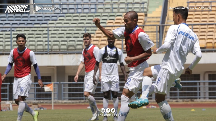 Persib Bandung Matangkan Persiapan Hadapi Madura