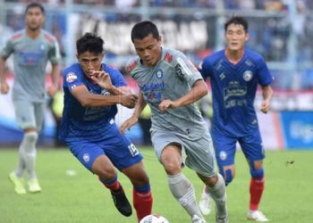 Gelandang Arema FC Buka Kans Gabung Persib