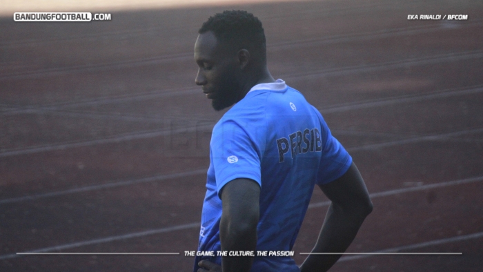 ‘Hareudang’, Geoffrey Castillion Keluhkan Cuaca Bandung