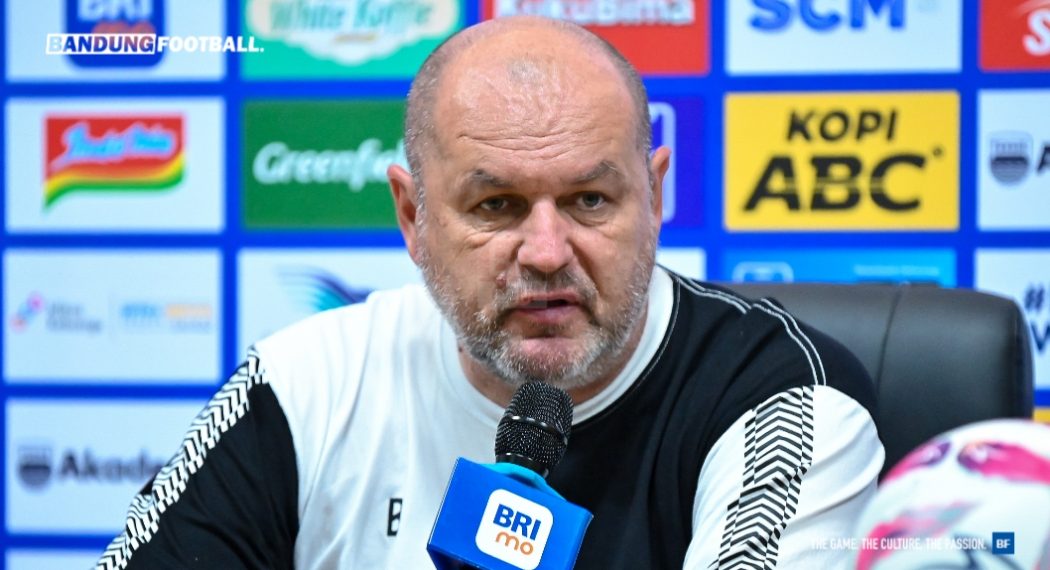Persib Bandung Menang 2-1 atas PSIS Semarang, Bojan Hodak Puas dengan Performa Tim