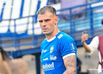 Tyronne del Pino: Sang Maestro Lapangan Tengah yang Bersinar di Laga El Clasico!