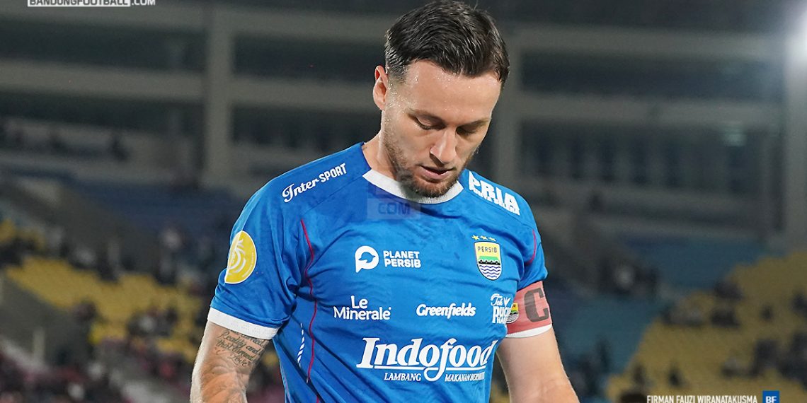 Berharap Bobotoh Penuhi Sesi Latihan, Klok Ingin Diangkut Helikopter ke Stadion Patriot
