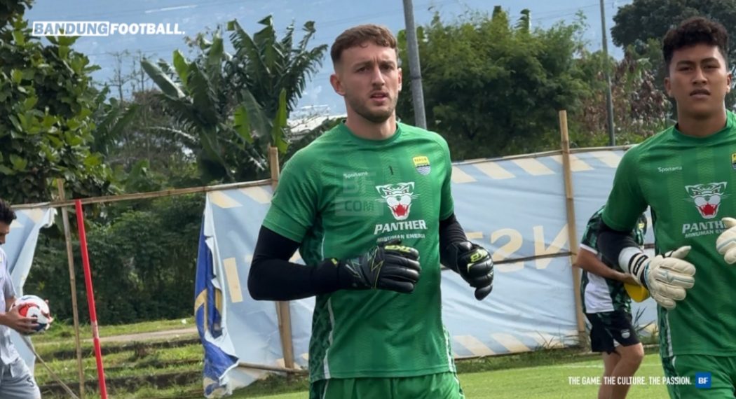 Adam Przybek Ungkap Sosok yang Bikin Dia Jatuh Cinta ke Sepak Bola