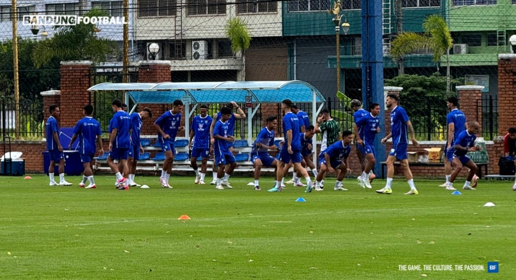 Bojan Hodak Ungkap Alasan Frans Putros Belum Gabung