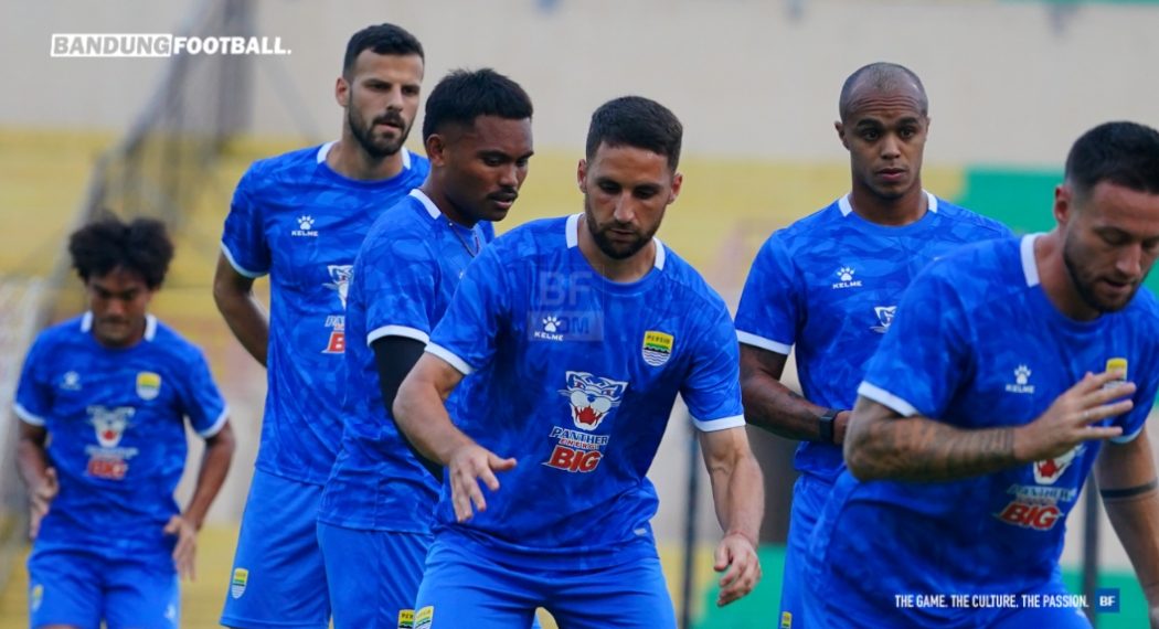 Jelang Lawan PSIM, Misi Bangkit Persib Dibayang-Bayangi Dua Hal