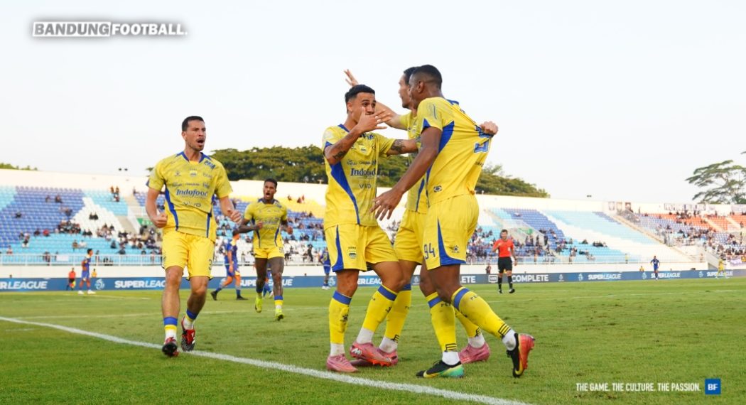 Komentar Berkelas Bojan Hodak Usai Persib Permalukan Arema FC