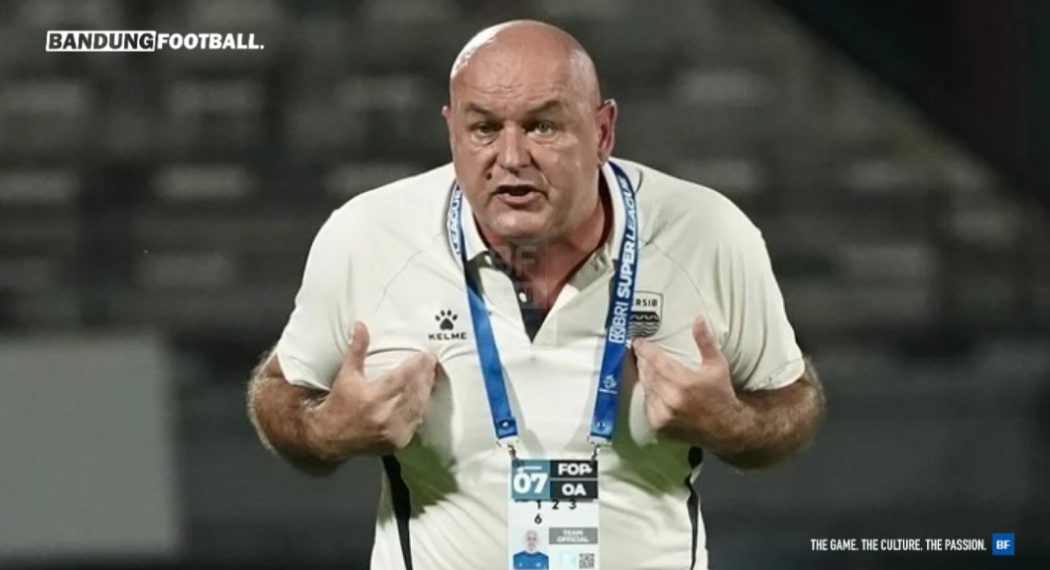 Tak Hanya Soal Kekalahan, Ini yang Diungkap Bojan Hodak Usai Persib Tumbang dari Persita