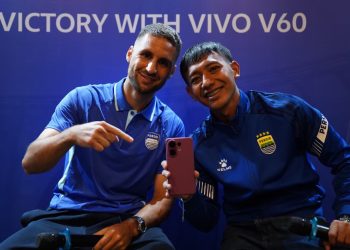 Meet and Greet “Closer to Victory with vivo V60” Hadirkan Kehangatan Bobotoh Bersama Beckham dan Lucho