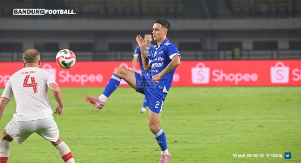 Main di Banyak Posisi, Reijnders Ungkap Rahasia Performanya di Persib