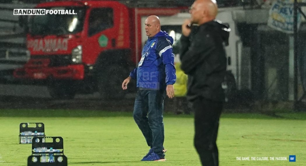 Bukan Liburan, Bojan Hodak Pulang ke Malaysia dengan Misi Rahasia