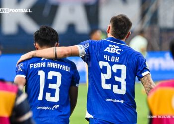 Pelatih Persib Buka Suara soal Rumor Febri Hariyadi ke Persis Solo