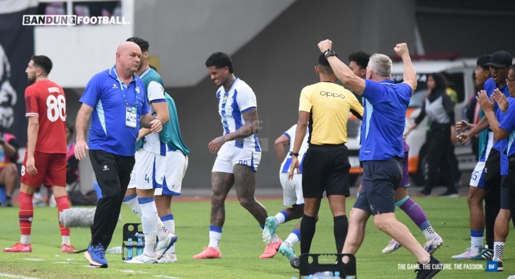 Bojan Hodak Buka Suara Usai Persib Kembali ke Puncak: Laga Ini Tidak Mudah