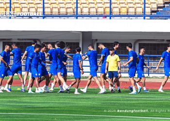 Tertinggal 3 Gol, Bojan Hodak Kirim Sinyal Kejutan di Laga Besok