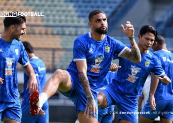 Bojan Hodak Isyaratkan Kurzawa Bisa Main Lawan Malut United