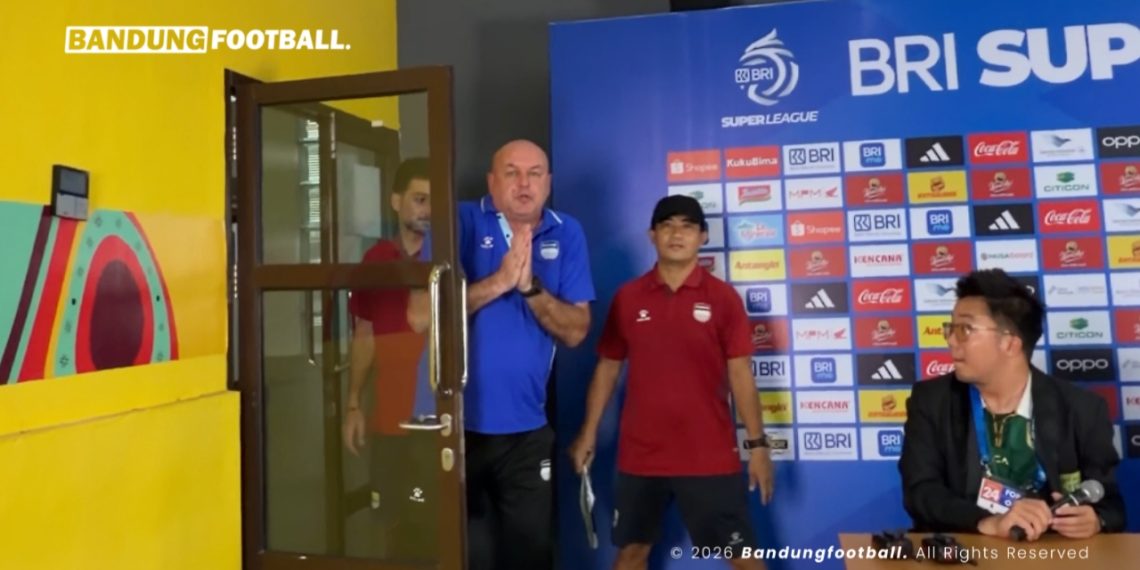 Panas dan Penuh Drama di GBT, Persib Tahan Persebaya 2-2, Bojan Hodak Pilih Bungkam Soal Wasit