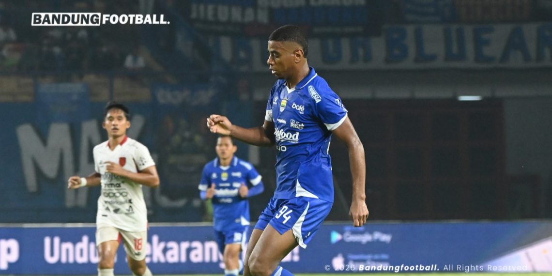 Ramai Dikritik, Bojan Ungkap Peran ‘Tak Terlihat’ Barros di Balik Kemenangan Persib