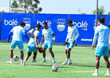 Bojan Beberkan Kondisi Tim, Bicara Rekor: Tinggal Selangkah Samai Legenda Pelatih Persib