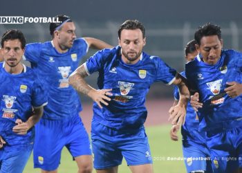 Marc Klok Blak-blakan Soal Target Persib di 5 Laga Tersisa