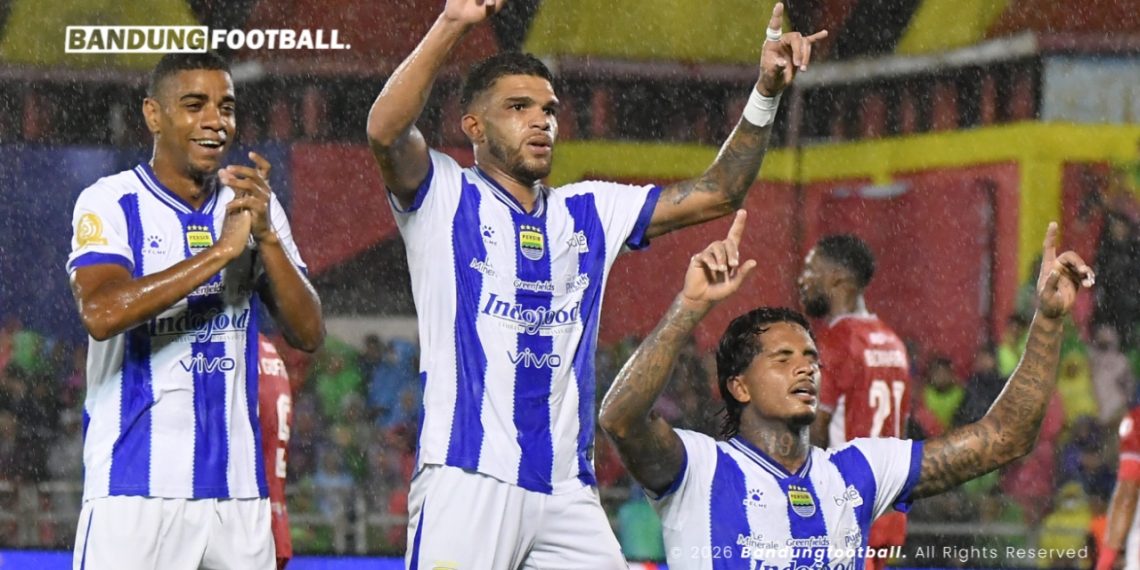 Bojan Hodak Bongkar Rahasia Persib Bisa ‘Lumpuhkan’ Semen Padang