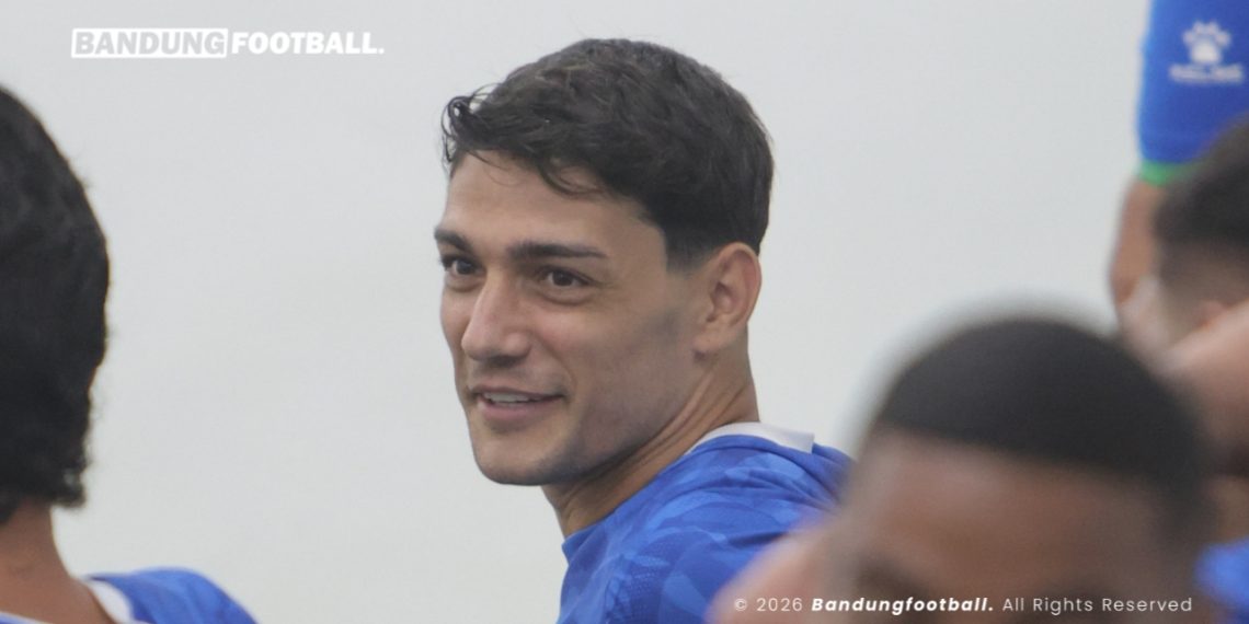 Barba Tak Peduli Persija vs Persib Digelar di Samarinda, Fokusnya Cuma Satu
