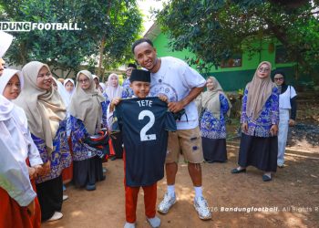 Marc Klok Foundation Hadirkan Bek Fulham Kenny Tete, Gelar Coaching Clinic hingga Dukung Renovasi Sekolah