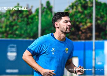 Sinyal Rotasi Persib Lawan Viettel: Sandy Walsh Siap Tempur, Pemain Bintang Masih Disimpan?